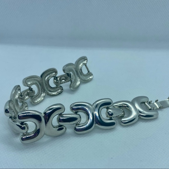 Silver Tone Bracelet - Picture 5 of 5